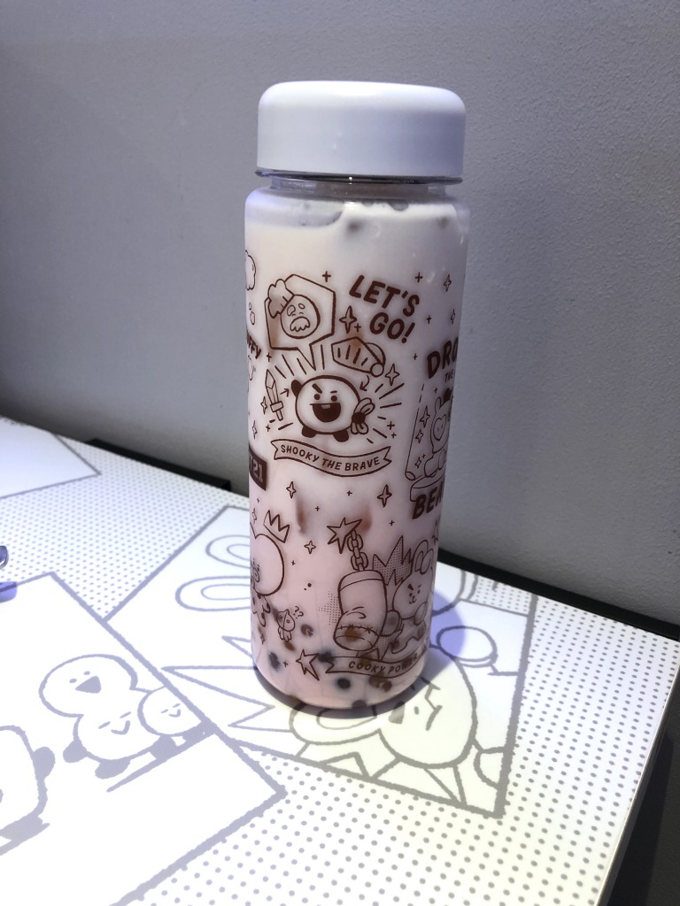 タピオカいちごみるく